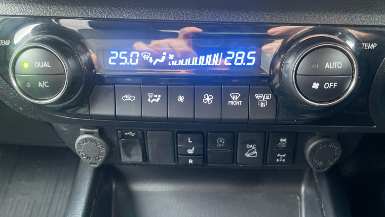 Toyota Hilux Diesel Invincible X D/Cab Pick Up 2.8 D-4D Auto